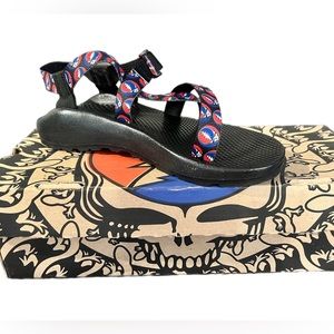 NEW in box “Steal Your Face” Grateful Dead 2015 Chaco Sandals